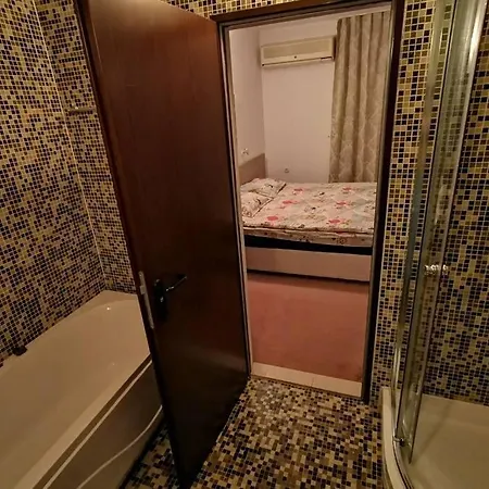 Seaview - Clara Sarafovo - 100m To Sea Apartment Burgas City